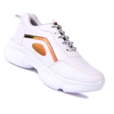 S039 Size 3 offer on sports shoes