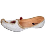 WQ015 White Ethnic Shoes footwear offers