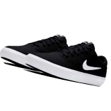 NM02 Nike Size 5 Shoes workout sports shoes